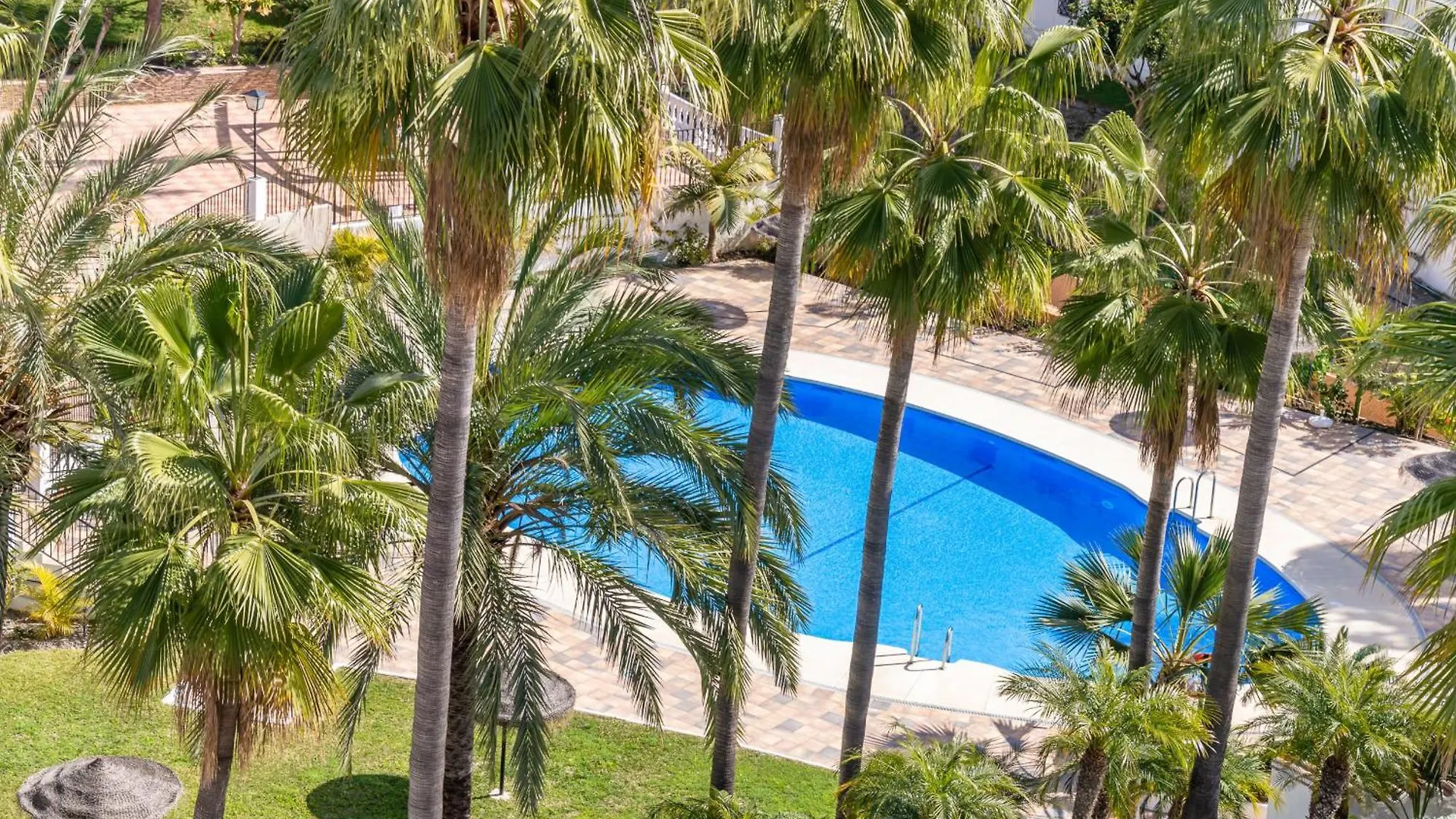 Tetuan 7 Oasis Properties Nerja 0*,